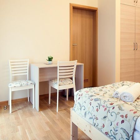 Kamanos Otel Utena Dış mekan fotoğraf